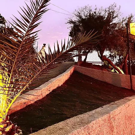 La Collina Sul Mare Bed & Breakfast 3*