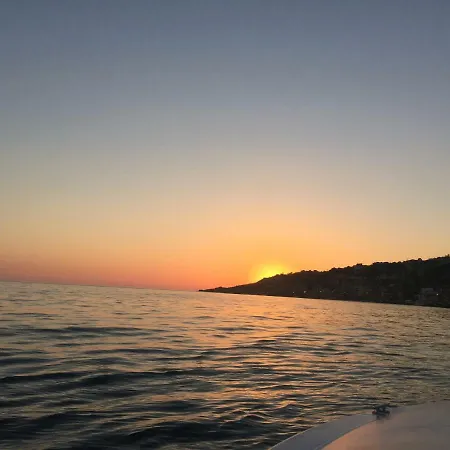 La Collina Sul Mare Bed & Breakfast 3*