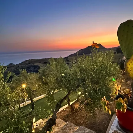 La Collina Sul Mare Bed & Breakfast 4*