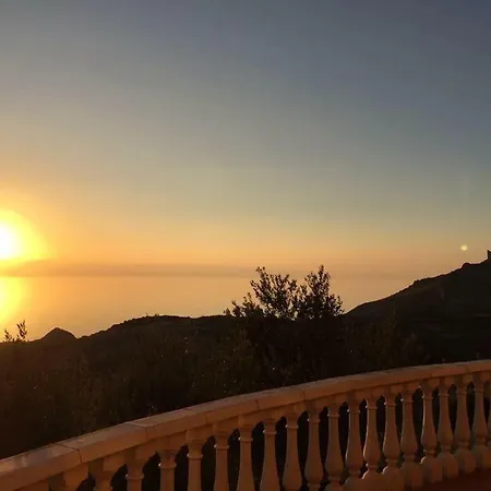 Bed & Breakfast La Collina Sul Mare 3*